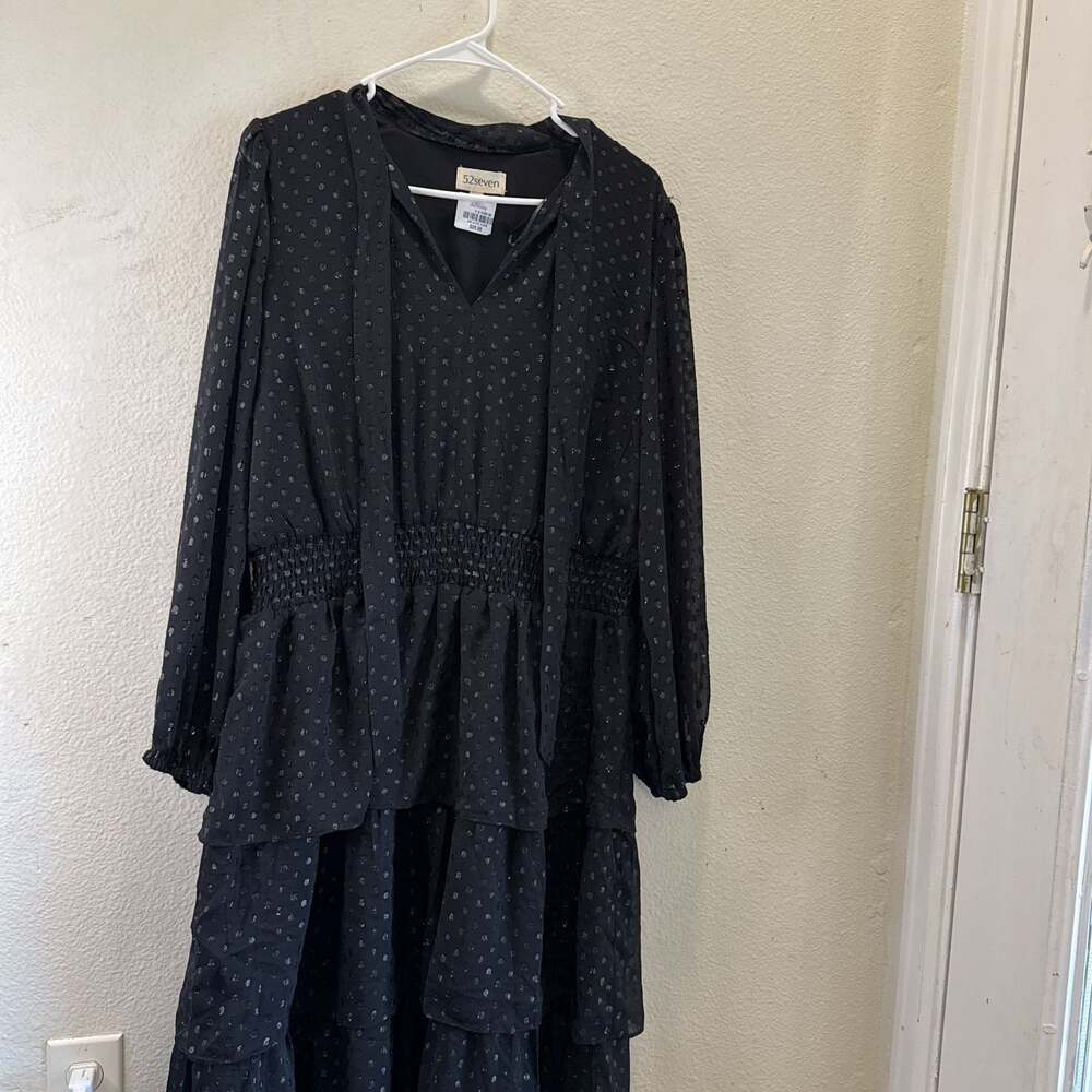 52Seven Women's Black Long Sleeve Tiered Polka Dot Mini Dress